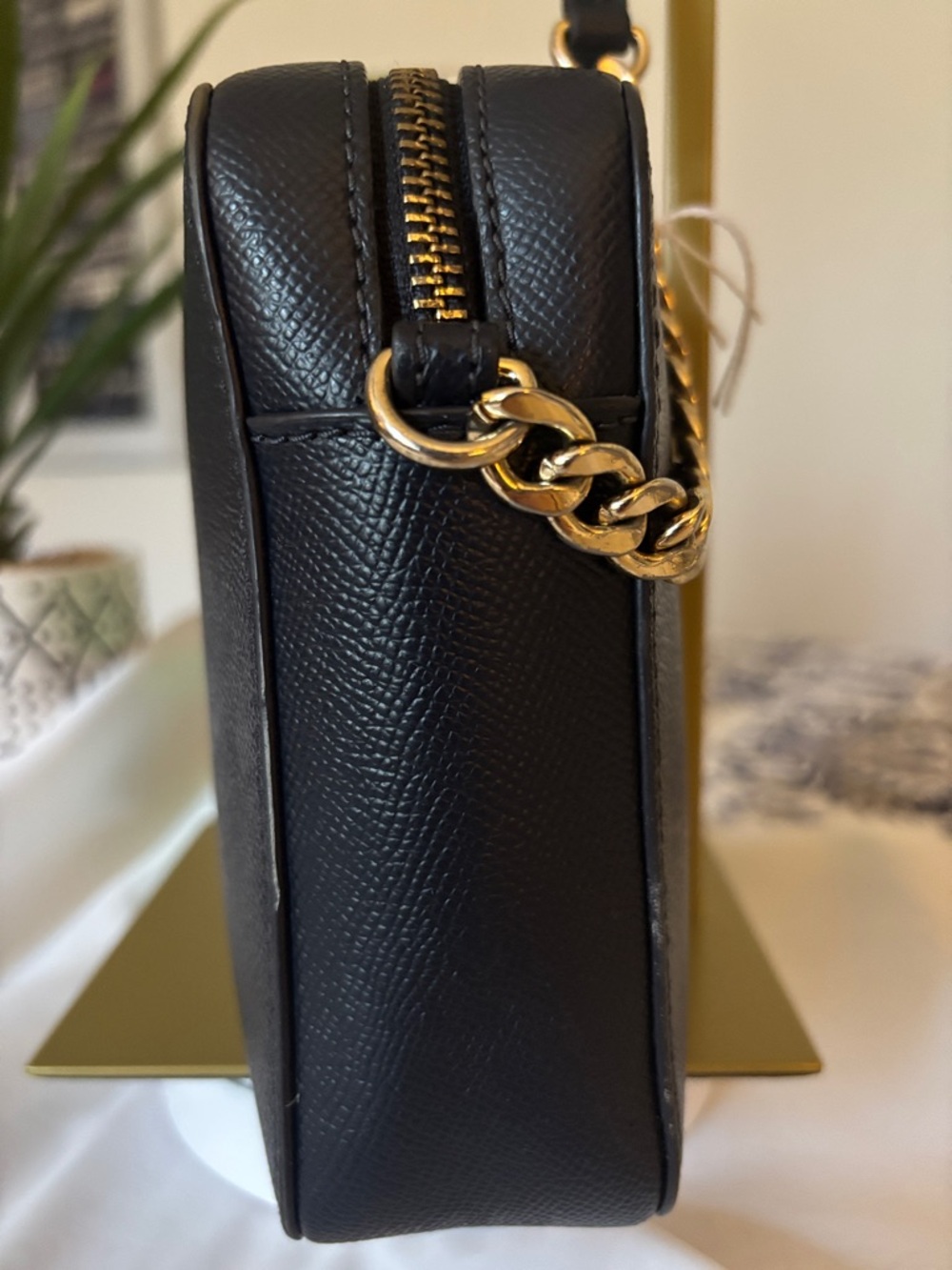 Michael Kors Jet Set Large Saffiano Leather Crossbody Bag - Picture 5 of 15